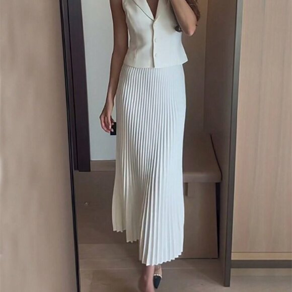 White Boho Women's Summer Elegant Collared Vest With Pleated Skirt - Picture 3 of 5